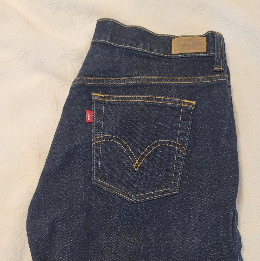 Levi's
